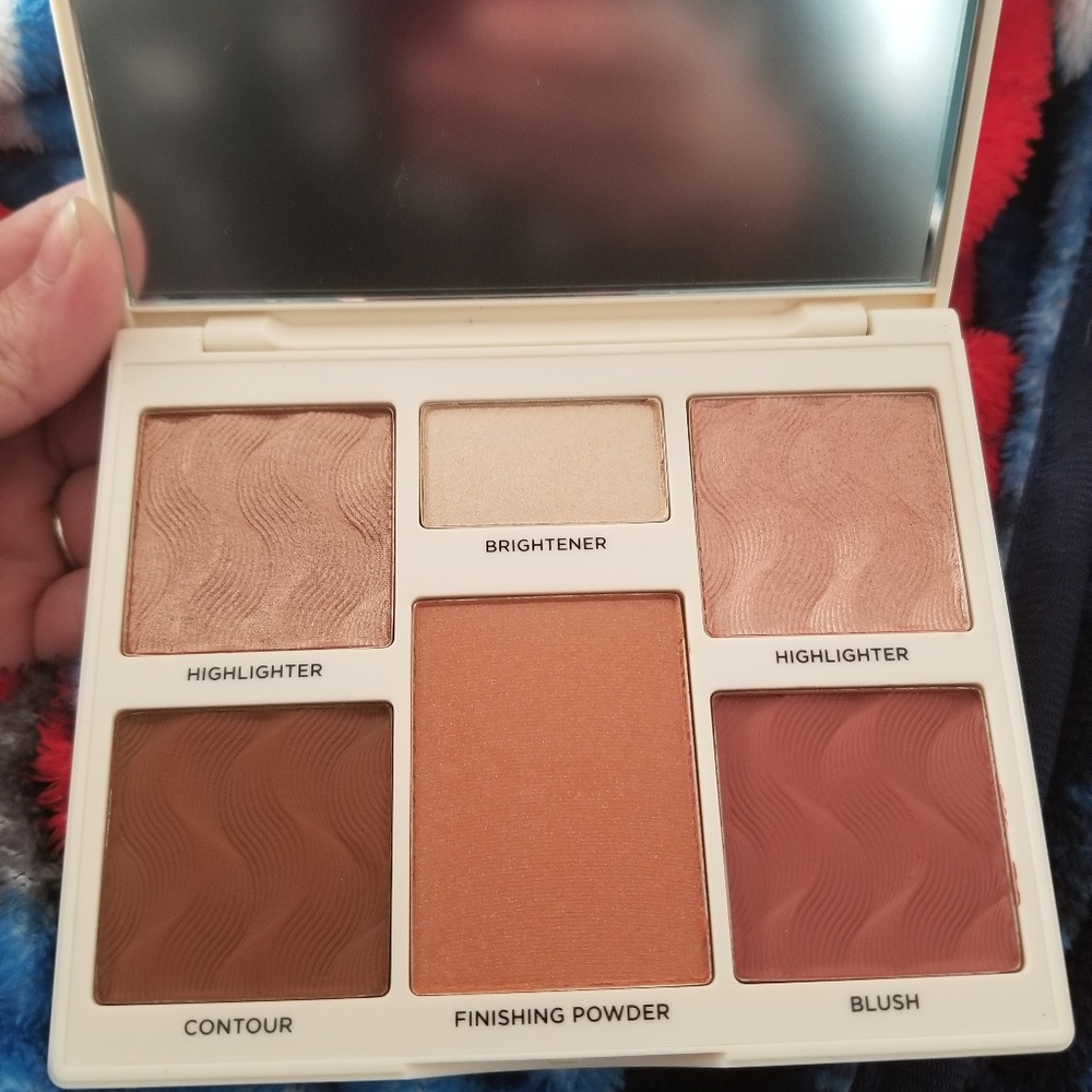 Cover FX Med/Deep Face Palette